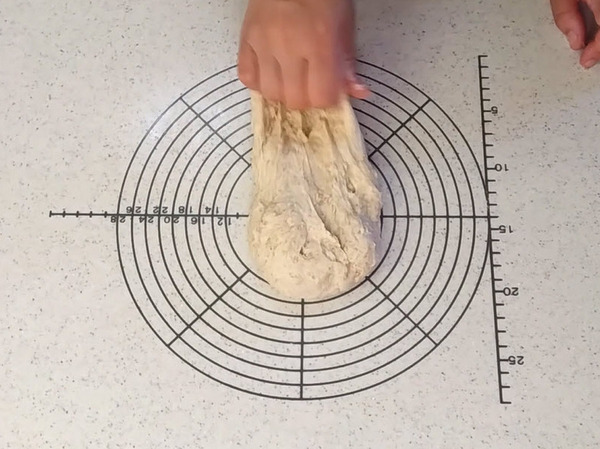 素朴で香ばしい♪全粒粉入りくるみ食パンの作り方の手順2