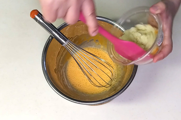 画像 軽食にぴったり♪ じゃがいもとチーズの食事シフォンの作り方の手順3