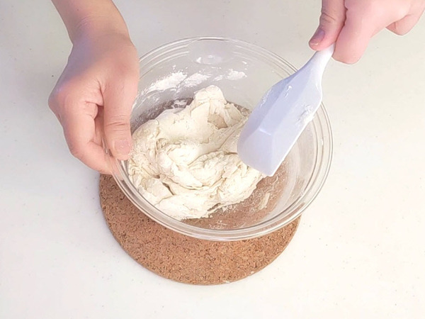 プチキューブ型で作る♪ 丸ごとグラタンパンの作り方の手順1
