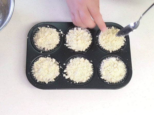 画像 食感が楽しい♪ クランブルブルーベリーマフィンの作り方の手順8