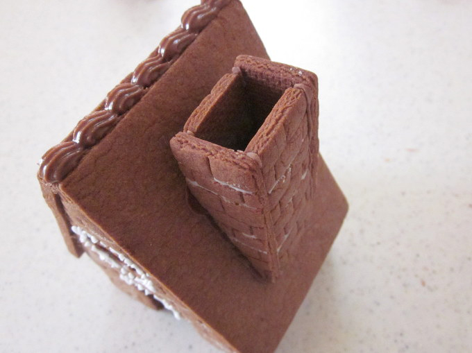 画像 つやつやのチョコレート屋根♪ チョコレートのヘクセンハウスの作り方の手順18