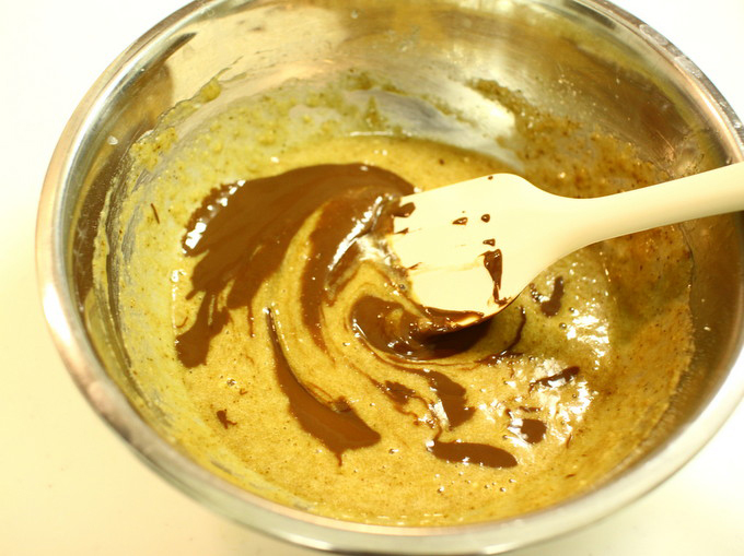 ビターな香りで大人風味♪ カフェチョコフィナンシェの作り方の手順3