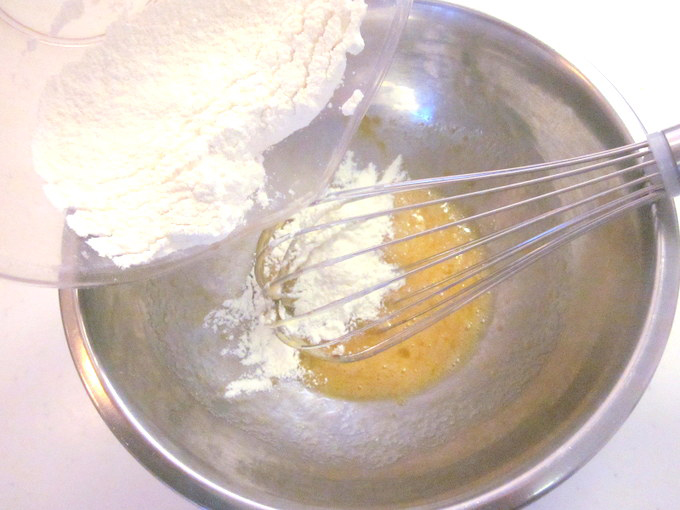 ミルキーな甘さ♪ ハートのホワイトチョコブラウニーの作り方の手順2
