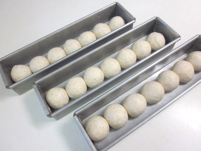 お弁当やパーティーに♪ 国産小麦のロングちぎりぱんの作り方の手順7