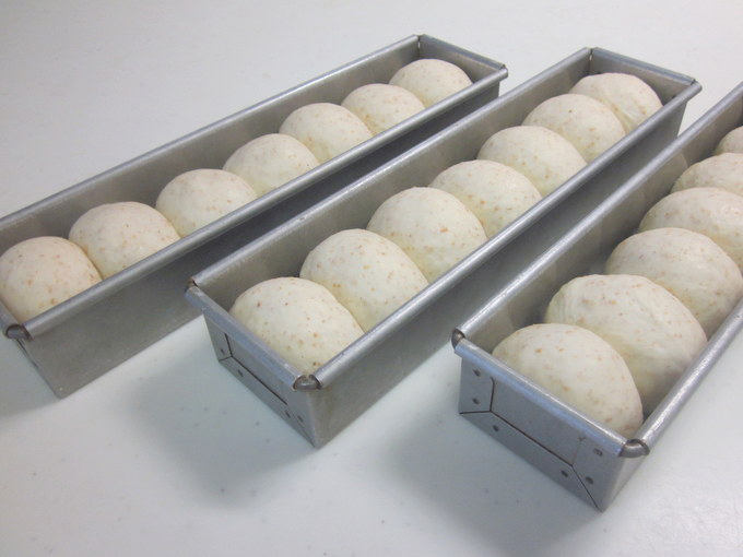 お弁当やパーティーに♪ 国産小麦のロングちぎりぱんの作り方の手順8