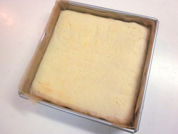ケーキとクッキーの２層仕上げ♪ アーモンドフロランタンケーキの作り方の手順9