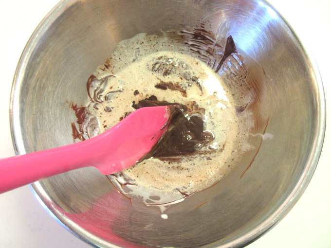 バレンタインに♪ 赤いハートのチョコボンボンの作り方の手順7