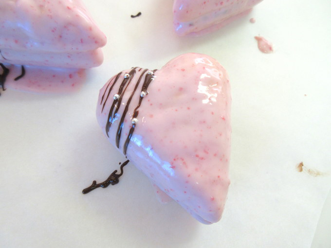 ハートが可愛い♪ ベリーサンドチョコケーキの作り方の手順9