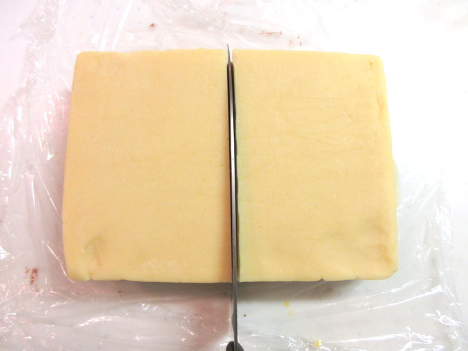 バレンタインやホワイトデーに♪ 苺とココアのストライプクッキーの作り方の手順7