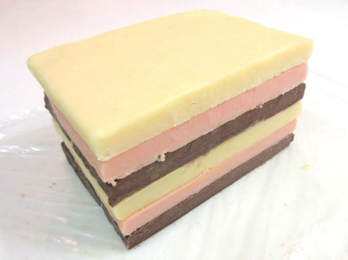 バレンタインやホワイトデーに♪ 苺とココアのストライプクッキーの作り方の手順8