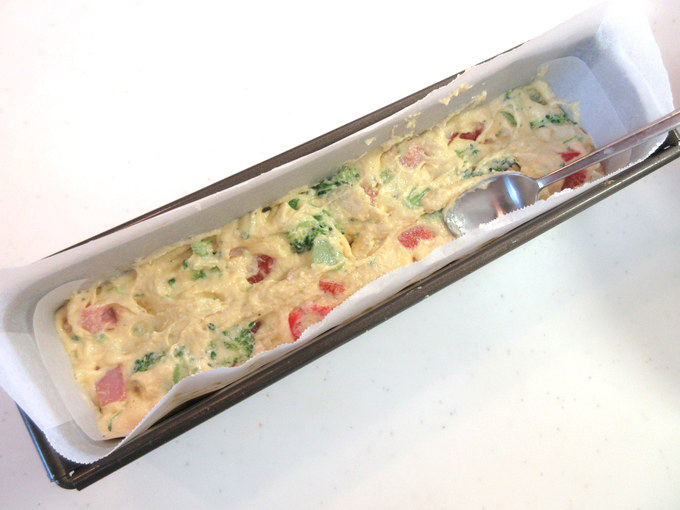 朝食やランチに♪ 彩り野菜コーンブレッドの作り方の手順5