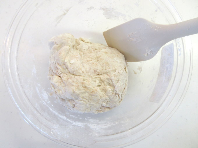 画像 くるみが香ばしい♪ くるみとチーズの平焼きパンの作り方の手順1
