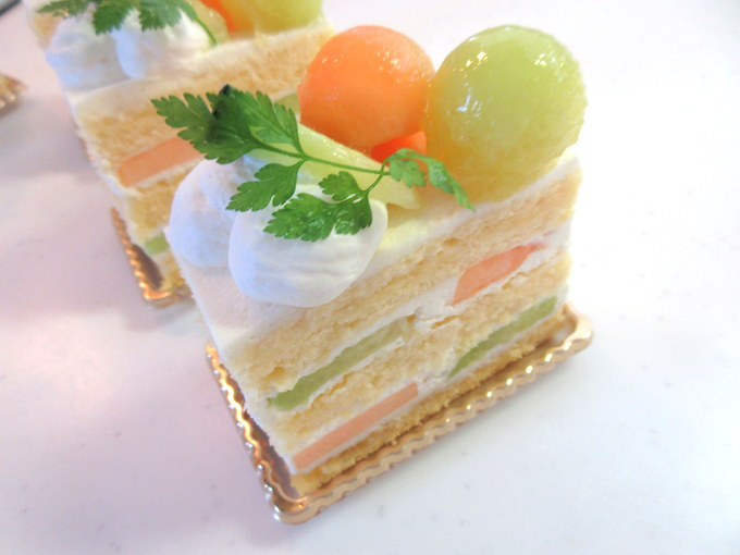 旬の味わい♪ メロンショートケーキの作り方の手順15