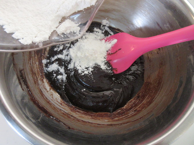 チョコがとろける♪ フォンダン・ショコラの作り方の手順6