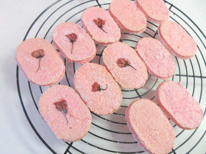 ふんわり春の味♪ 桜のダックワーズの作り方の手順6
