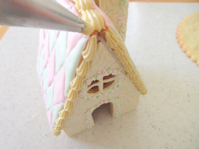 お花畑のお菓子の家♪ フラワーヘクセンハウスの作り方の手順29