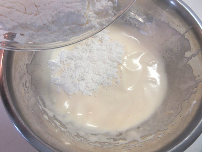 ふわっと甘酸っぱい♪ ベリーとホワイトチョコのムースの作り方の手順3