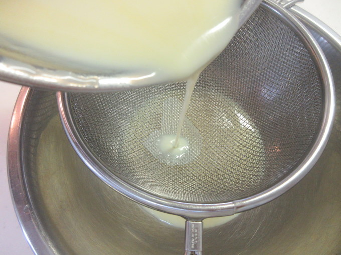 ふわっと甘酸っぱい♪ ベリーとホワイトチョコのムースの作り方の手順9