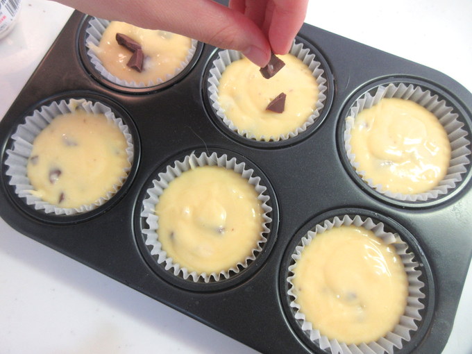 とっても簡単♪ ホットケーキミックスのチョコ入りマフィンの作り方の手順7