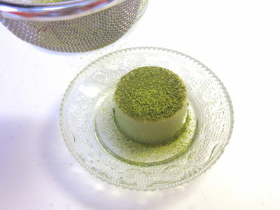 贅沢なくつろぎ時間に♪ 濃厚お抹茶プリンの作り方の手順9