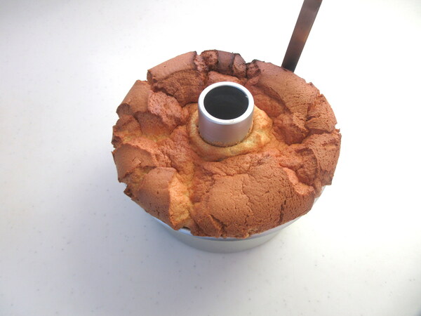 切り株風♪ クリスマスシフォンケーキの作り方の手順9
