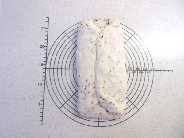 風味豊かで香ばしい♪ 黒ゴマ食パンの作り方の手順9