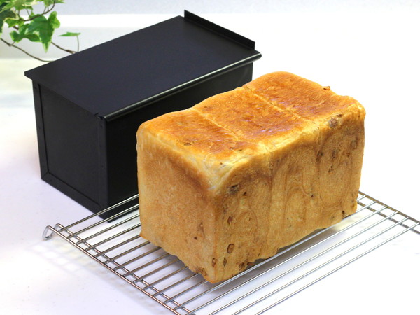 定番の美味しさ♪ くるみ食パンの作り方の手順20