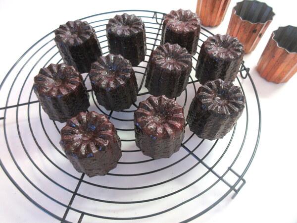 中までチョコたっぷり♪ 生チョコカヌレの作り方の手順10