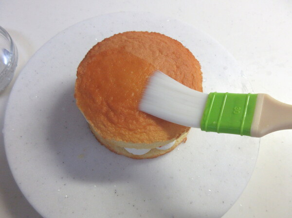 卵ひとつで♪ 食べきりサイズ苺ショートケーキの作り方の手順13