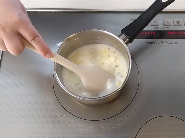 かわいいミニサイズ♪ ひとくちカヌレの作り方の手順3
