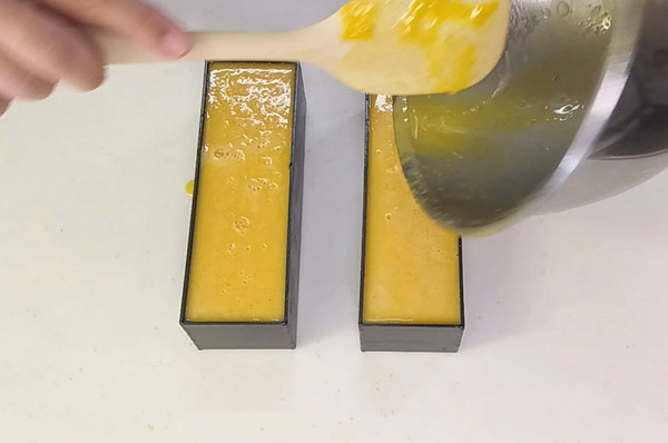 パウンド型で作る♪ 濃厚かぼちゃプリンの作り方の手順10