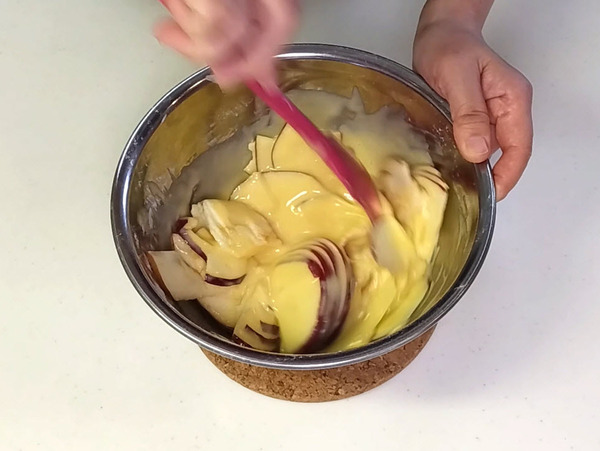 断面の層が楽しい♪ りんごのインビジブルケーキの作り方の手順4