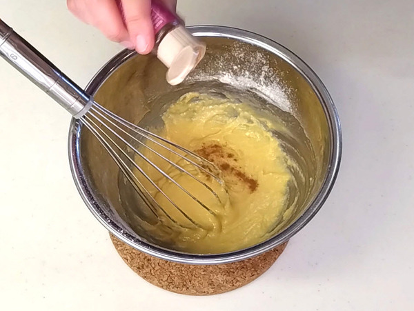 簡単＆華やか♪ りんごのローズカップケーキの作り方の手順6