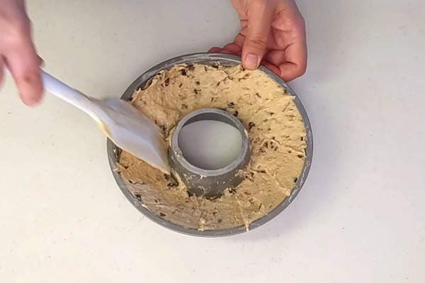 エンゼルケーキ型で焼く♪ シュトーレン風フルーツケーキの作り方の手順5