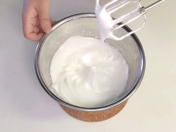 モノクロスイーツ♪ ブラックロールケーキの作り方の手順2