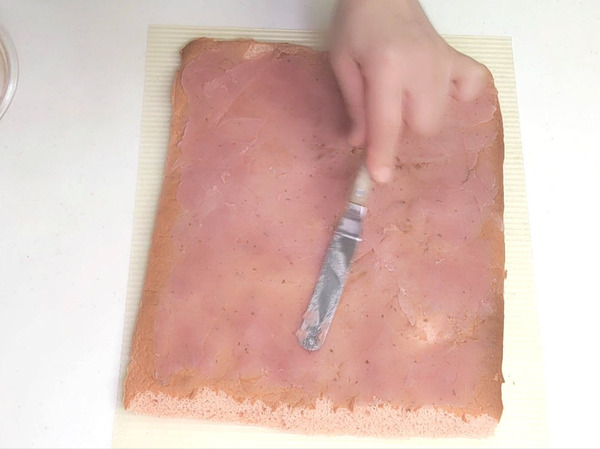 ふんわり春香る♪ 桜のロールケーキの作り方の手順11
