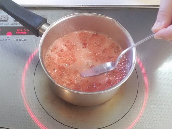 ガラスデザート瓶で♪ ベリーのレアチーズケーキの作り方の手順7