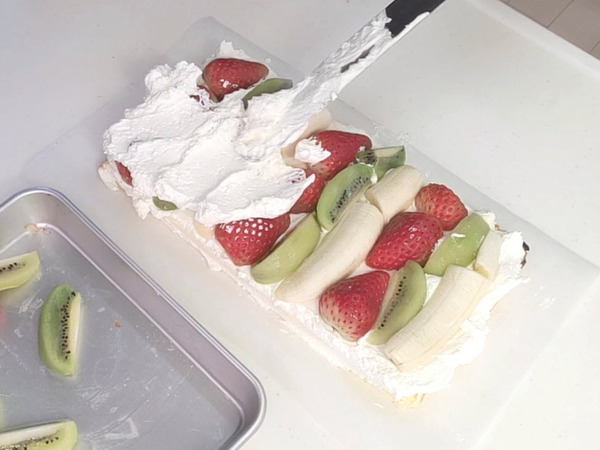片手で気軽に♪ フルーツサンドケーキの作り方の手順12