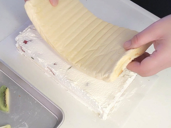 片手で気軽に♪ フルーツサンドケーキの作り方の手順13